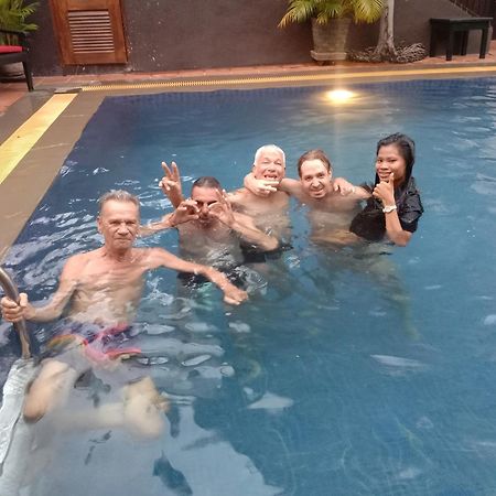 White Monkey Hotel Sziemreap Kültér fotó