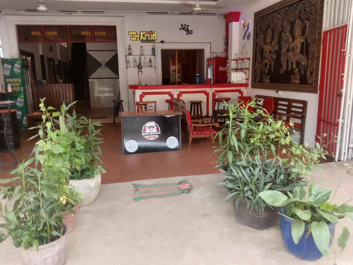 White Monkey Hotel Sziemreap Kültér fotó