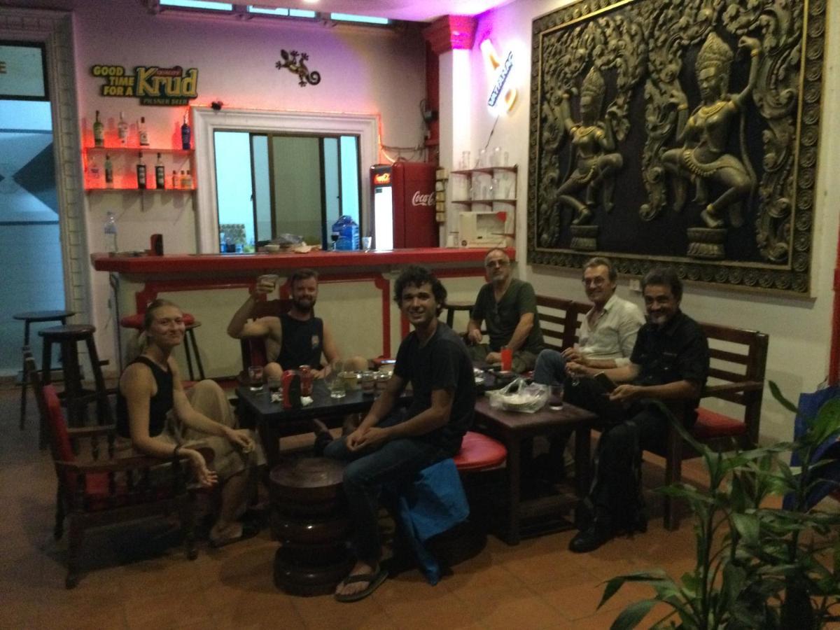 White Monkey Hotel Sziemreap Kültér fotó