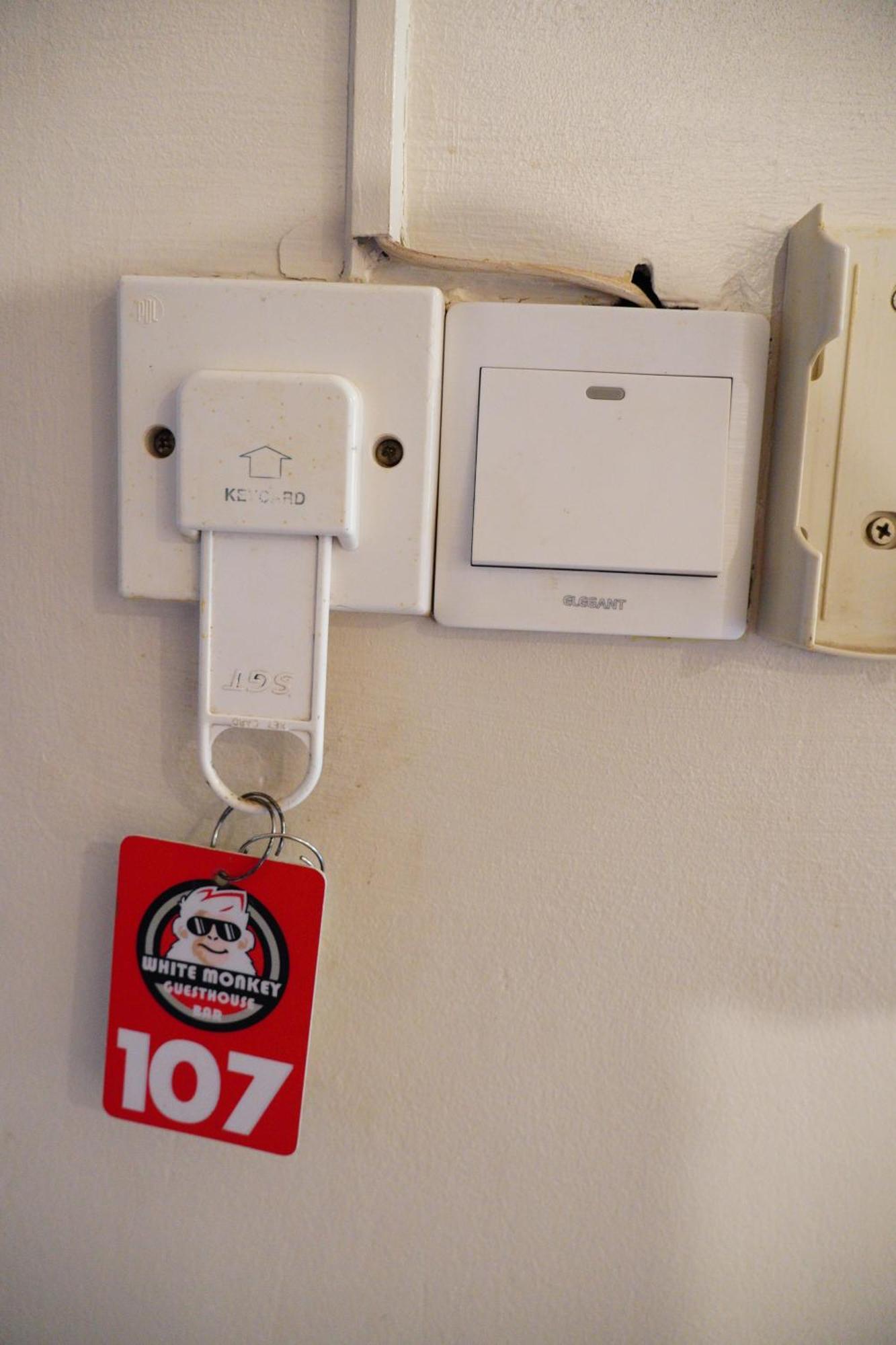 White Monkey Hotel Sziemreap Kültér fotó