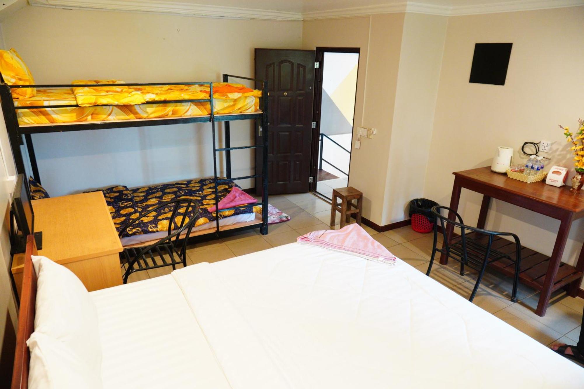 White Monkey Hotel Sziemreap Kültér fotó