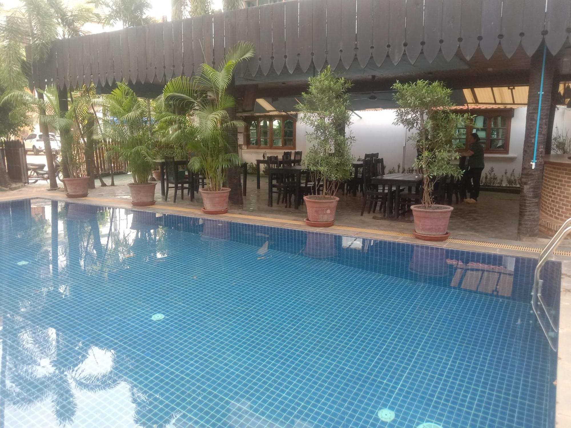 White Monkey Hotel Sziemreap Szoba fotó