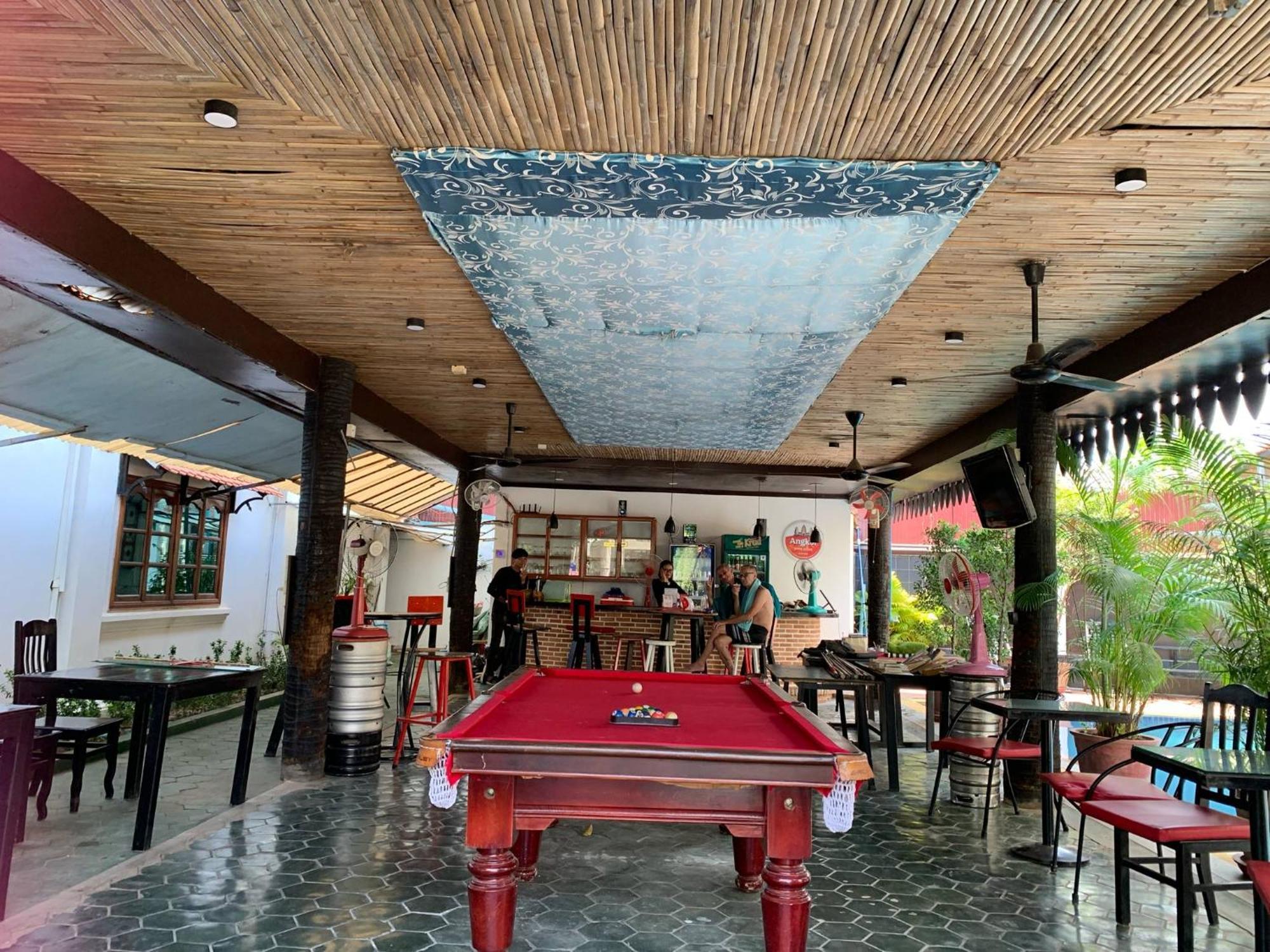 White Monkey Hotel Sziemreap Kültér fotó