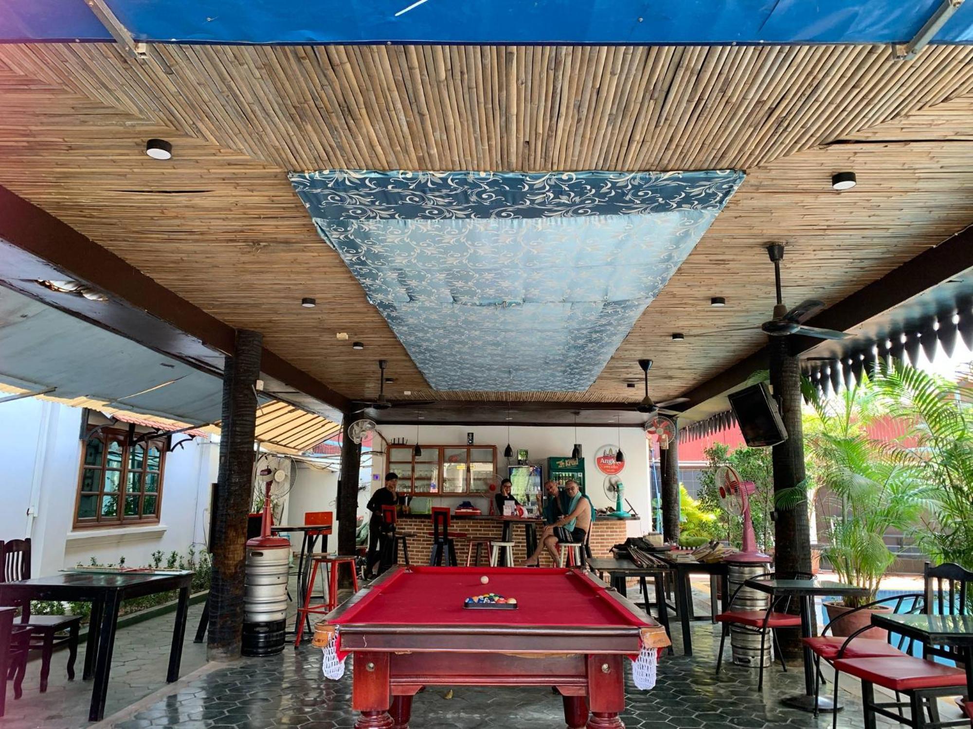 White Monkey Hotel Sziemreap Kültér fotó